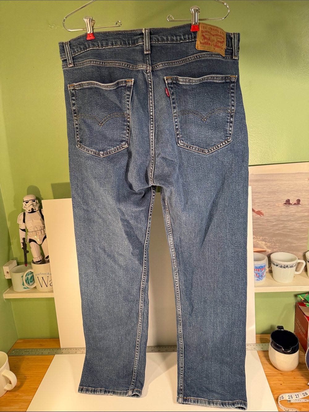 Levi's Men's Denim Straight Jeans in Medium Blue, 36 by 30 - Picture 8 of 11
